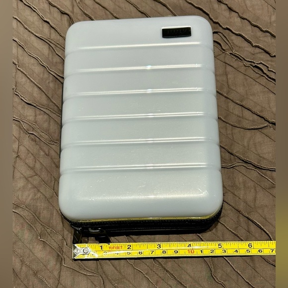 Away White Mini Storage Case - Picture 3 of 8